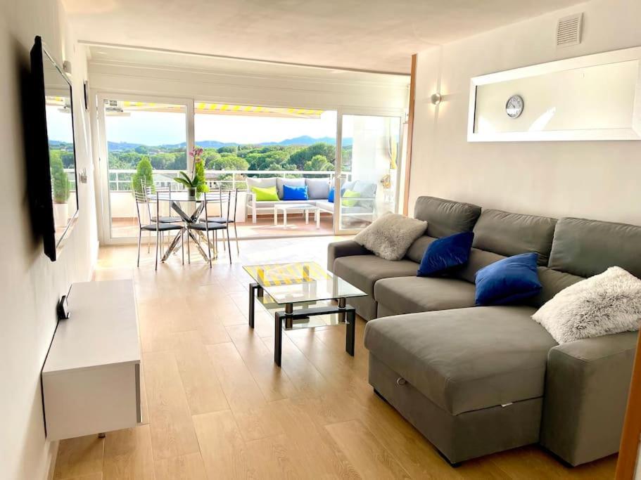 Modern Penthouse With Big Terrace Apartment ปลาตจาดาโร ภายนอก รูปภาพ